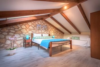 Hotel Limneon 4*